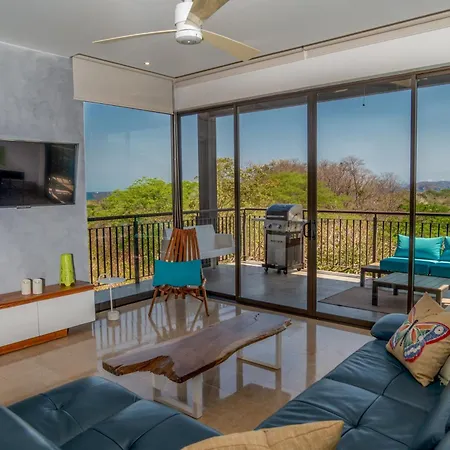 Roble Sabana 305 Luxury Condo - Reserva Conchal